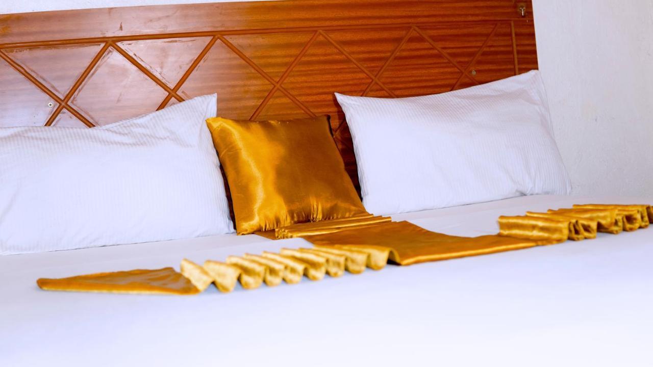 Peace & Grace Motel Kigali Buitenkant foto